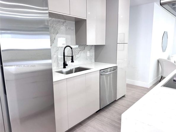 2421 N 56th Ter, Hollywood FL 33021