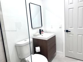 2421 N 56th Ter, Hollywood FL 33021