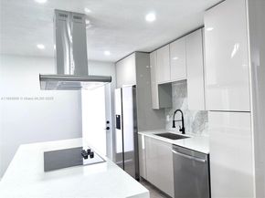 2421 N 56th Ter, Hollywood FL 33021