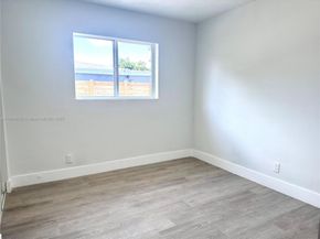 2421 N 56th Ter, Hollywood FL 33021