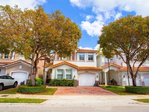 10857 NW 84th St, Doral FL 33178