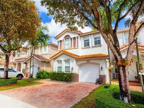 10857 NW 84th St, Doral FL 33178