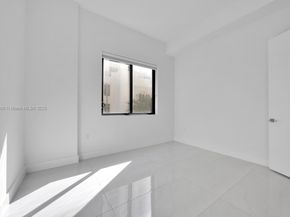 301 Altara Ave 201, Coral Gables FL 33146
