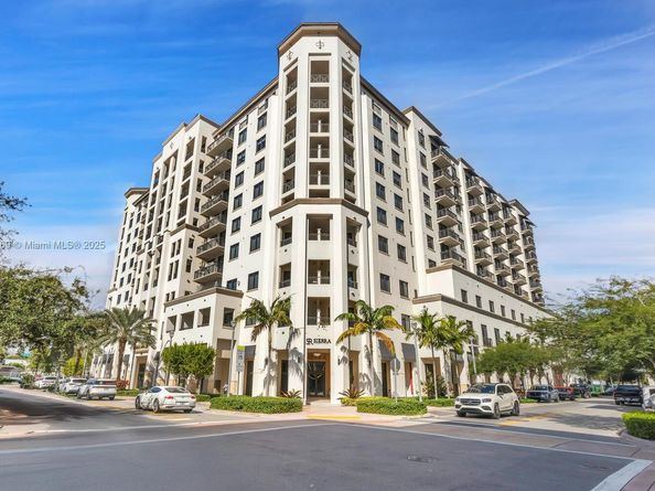 301 Altara Ave 201, Coral Gables FL 33146