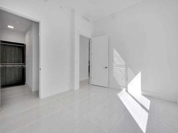 301 Altara Ave 201, Coral Gables FL 33146
