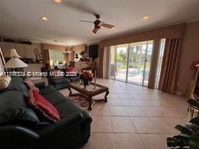 113 Bella Vista Way, Royal Palm Beach FL 33411
