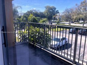 5995 Washington St 233, Hollywood FL 33023