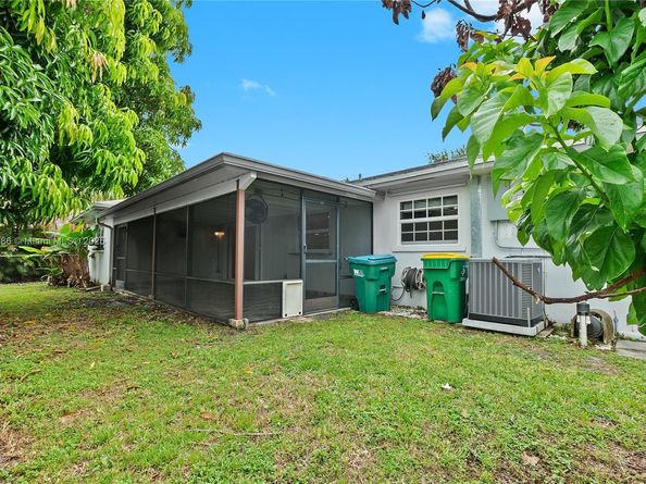 180 SW 125th Ave, Plantation FL 33325