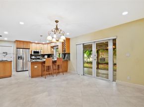 180 SW 125th Ave, Plantation FL 33325