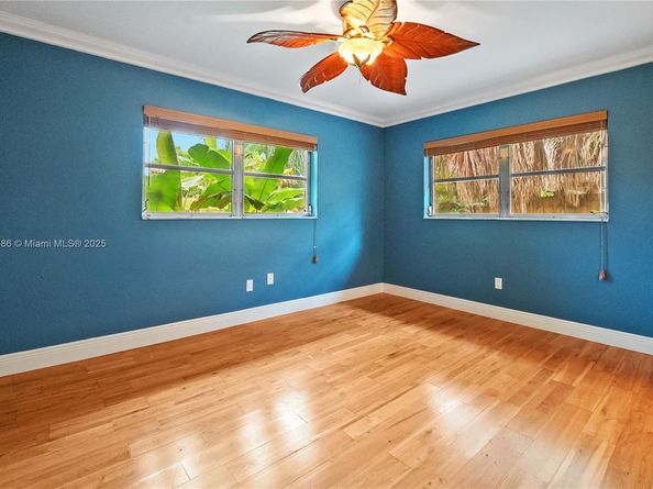 180 SW 125th Ave, Plantation FL 33325