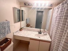 203 Liberty Ct, Deerfield Beach FL 33442