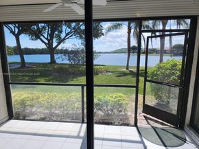203 Liberty Ct, Deerfield Beach FL 33442