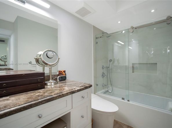 700 Coral Way 4, Coral Gables FL 33134