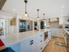 700 Coral Way 4, Coral Gables FL 33134
