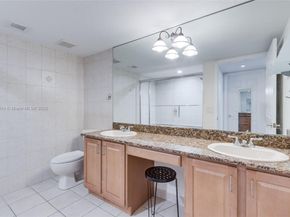 150 NE 15th Ave 140, Fort Lauderdale FL 33301