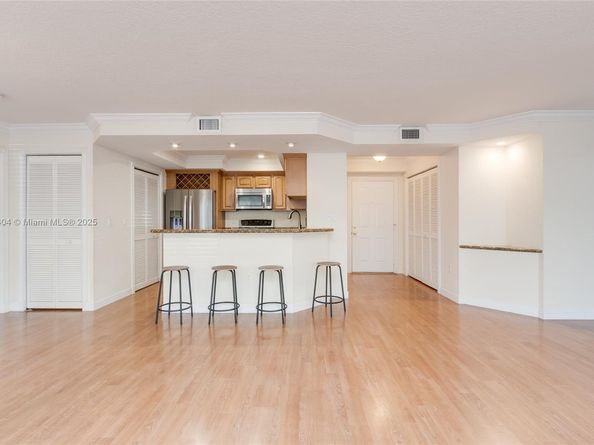 150 NE 15th Ave 140, Fort Lauderdale FL 33301