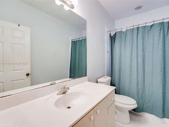 1433 SE 20th Rd, Homestead FL 33035