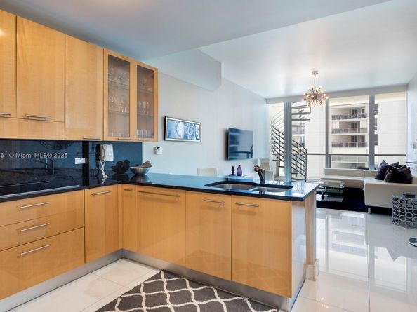 6799 Collins Ave 507, Miami Beach FL 33141