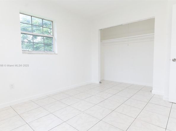 3010 NW 171st Ter, Miami Gardens FL 33056