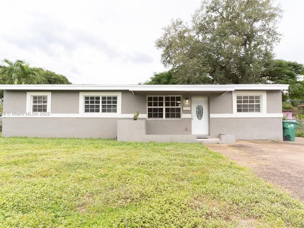 3010 NW 171st Ter, Miami Gardens FL 33056