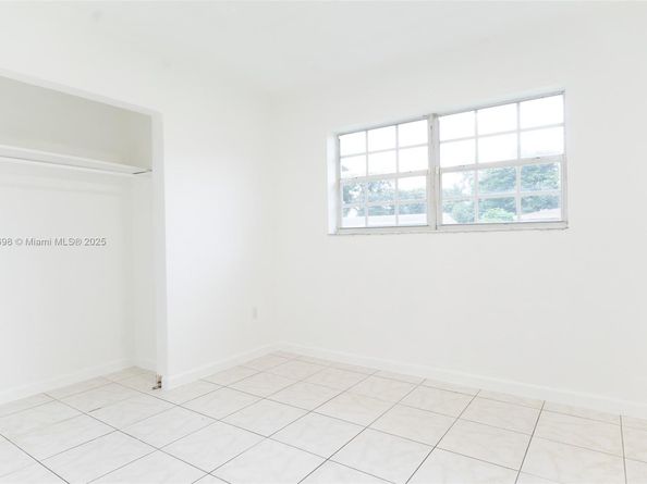 3010 NW 171st Ter, Miami Gardens FL 33056