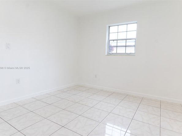 3010 NW 171st Ter, Miami Gardens FL 33056