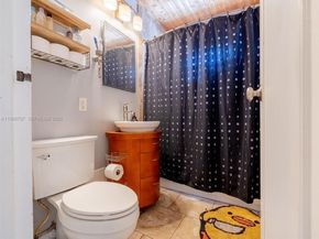 1331 N 69th Ave, Hollywood FL 33024