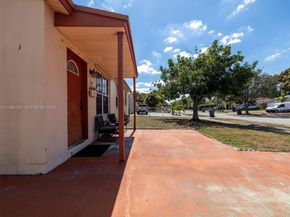 1331 N 69th Ave, Hollywood FL 33024