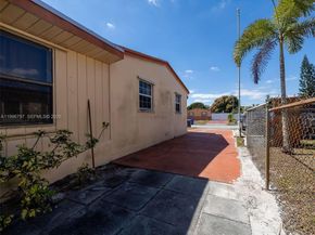 1331 N 69th Ave, Hollywood FL 33024