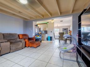 1331 N 69th Ave, Hollywood FL 33024