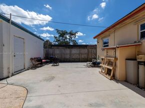 1331 N 69th Ave, Hollywood FL 33024