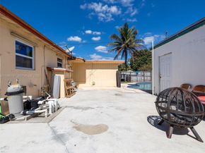 1331 N 69th Ave, Hollywood FL 33024