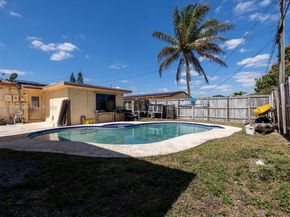 1331 N 69th Ave, Hollywood FL 33024