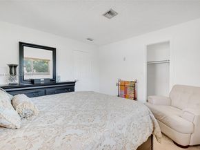 8012 SW 5th St 8012, North Lauderdale FL 33068