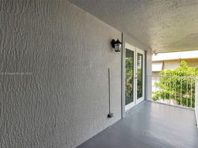 8012 SW 5th St 8012, North Lauderdale FL 33068