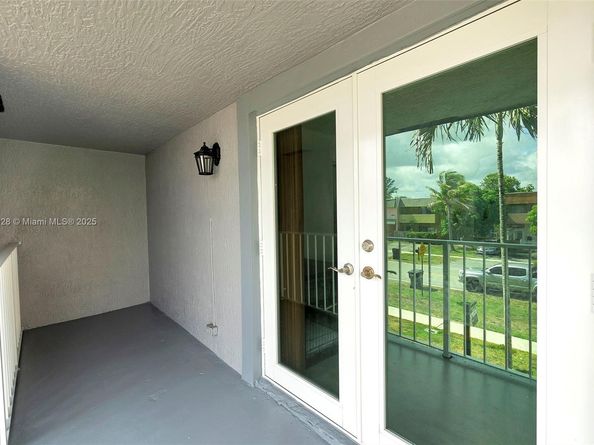 8012 SW 5th St 8012, North Lauderdale FL 33068