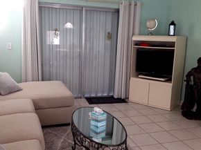 700 NE 14th Ave 407, Hallandale Beach FL 33009