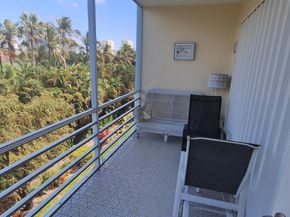 700 NE 14th Ave 407, Hallandale Beach FL 33009