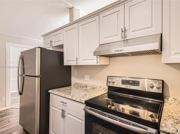 1753 NE 178th St, North Miami Beach FL 33162