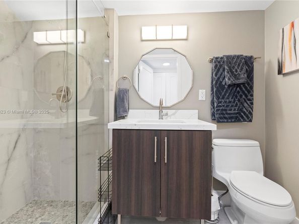 3600 Mystic Pointe Dr 306, Aventura FL 33180