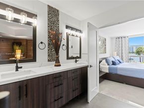 3600 Mystic Pointe Dr 306, Aventura FL 33180