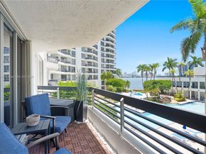 3600 Mystic Pointe Dr 306, Aventura FL 33180