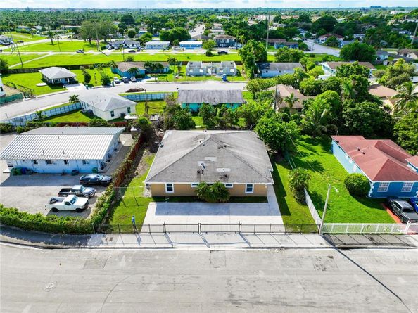 22230 SW 115th Ct, Miami FL 33170