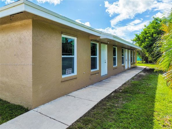 22230 SW 115th Ct, Miami FL 33170
