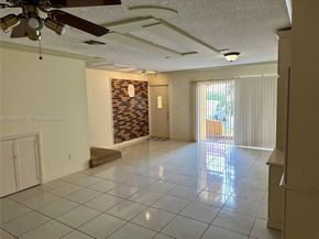13705 SW 84th St F, Miami FL 33183