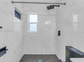 16000 NW 21st Ave, Miami Gardens FL 33054