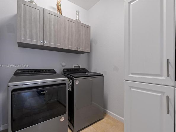 3521 W 92nd Pl, Hialeah FL 33018