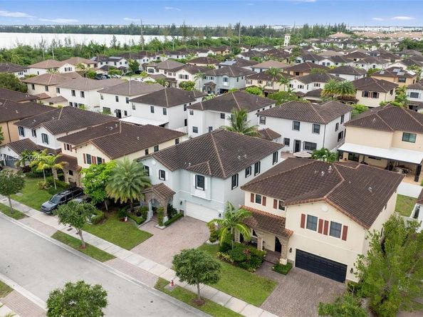 3521 W 92nd Pl, Hialeah FL 33018