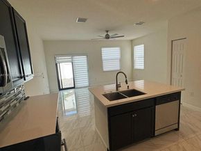 3337 W 105th Ter, Hialeah FL 33018