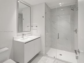 700 NE 24th St 2602, Miami FL 33137